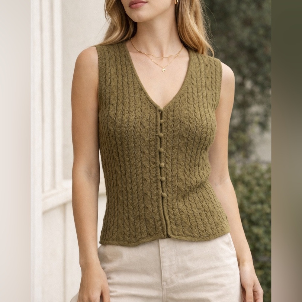 House of Harlow 1960 Summer Olive Green Knit Sweater Vest